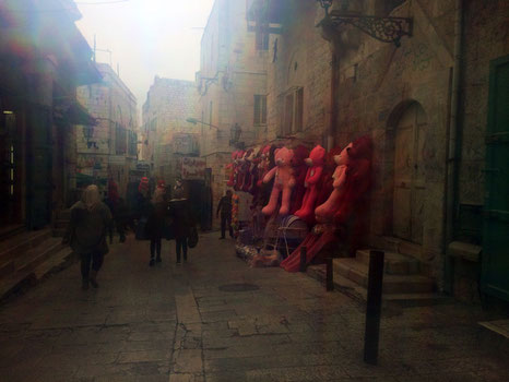 apollo-artemis, mode, design, nachhaltig, handgemacht, foto, reise, israel, inspiration, regenbogen, lichtbrechung, bethlehem