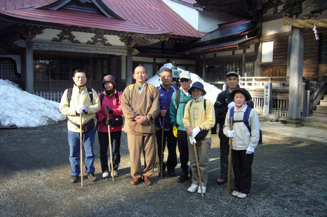 七面山敬慎院にて