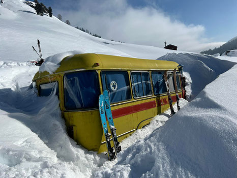 Biwak, Catskiing, Skitour Georgia, Skitourenbiwak, Splittboarding