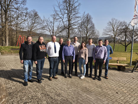 Zur Kandidatur stehen von links: Andreas Eggert, Andreas Traupe, Patrick Jathe-Schweiß, Sven Rettberg, Wolfgang Schweiß, Cisko Ricke, Anna-Lena Helmker, Patrick Grube, Jacob Bruchmann und Sven Helmker.