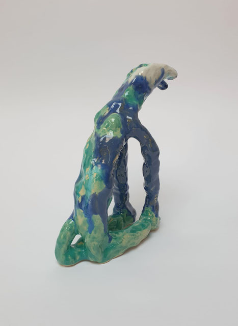 Dehnübungen, 2025, Keramik glasiert