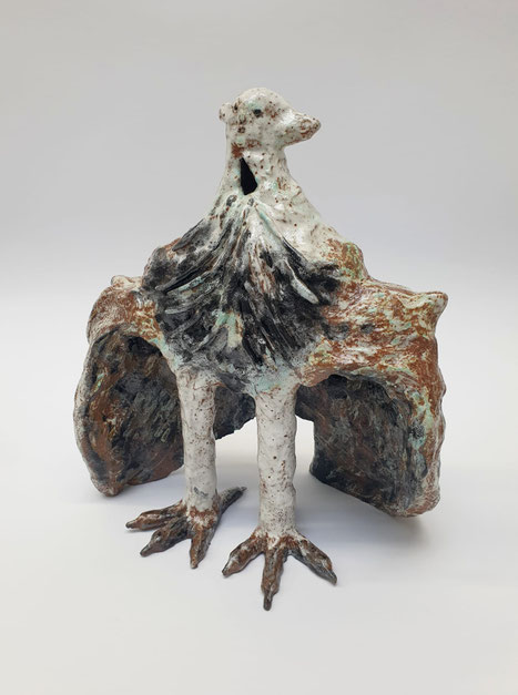 Geier, 2025, Keramik glasiert