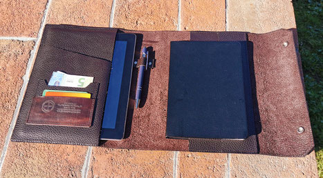 cover agenda tablet in pelle