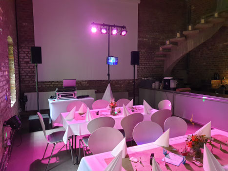 DJane Jutta - Profi für Hochzeit und Event