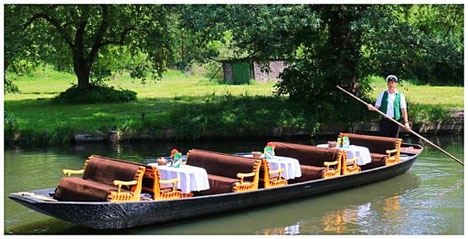 Spreewald Kahnfahrten in Lübbenau ab Kleiner Hafen "Am Spreeschlößchen" privat im kleinen Kahn den Spreewald erkunden