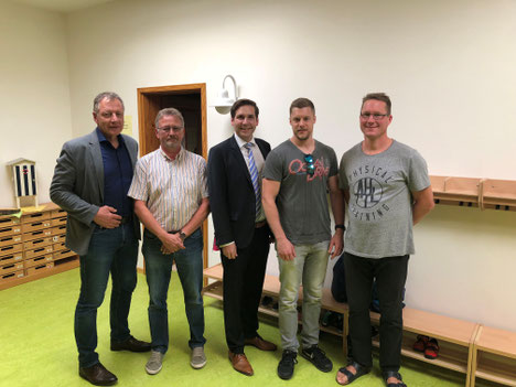Bildunterzeile v.l.: Gunter Grimm, Horst Gerlich, Andreas Rey, Jan Saal und Michael Przewdzink