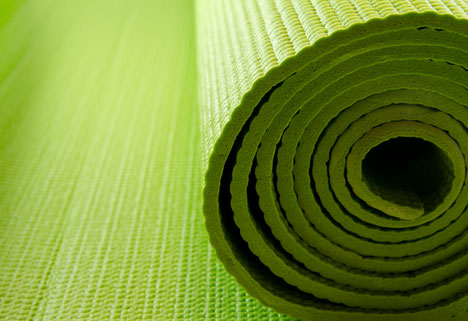 Tigress Yoga, die Symbiose von Power Vinyasa Yoga & Kung Fu. Ideal für sportliche Anfänger. Yoga Ausbildungen & Weiterbildungen für Yogalehrer, Physiotherapeuten & Sportprofis. Tigress Yoga Kids: Kinderyoga und Kung Fu. In Zürich Oerlikon.