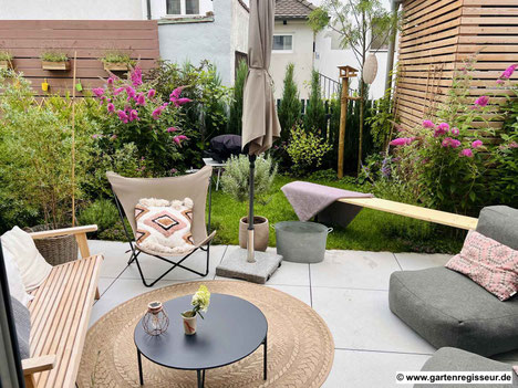 Garten Regisseur, in München, Dachau, Fürstenfeldbruck, Freising, Gartenbau und Landschaftsbau, Staudenbeet, Sonnenbeet, Purpurglöckchen, Steppen-Salbei, Woll-Ziest, Große Fetthenne