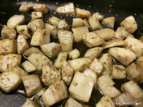 Patate dolci cotte al forno da servire