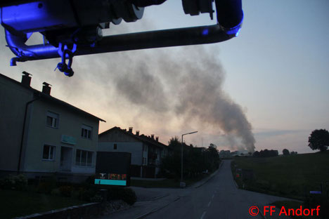 Feuerwehr, Blaulicht, FF Andorf, Brand, Werkstatt, Pferdehof, Lichtegg