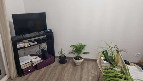 Aménagement intérieur sur mesure, agencement sur mesure, meuble télé sur mesure, meuble TV sur mesure, étagères, placards (Valence - Drôme)
