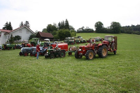 es waren 87 Oldtimer da - super Erfolg - nächstes Jahr sind es noch mehr. 