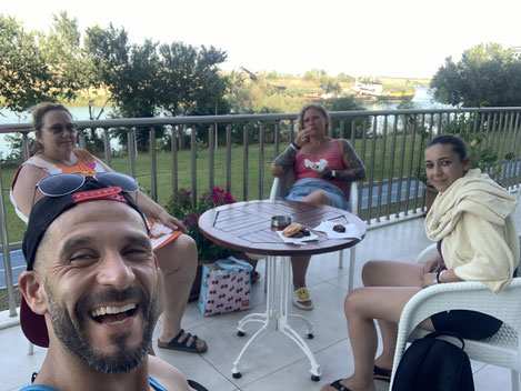In der netten Atmosphäre im Urlaub mit Fitnessstudio Mitgliedern in Antalya