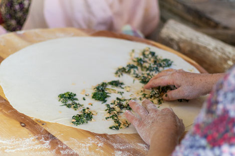 The women are preparing the food for Bayram