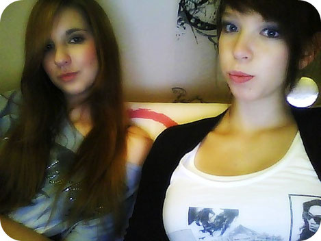 Madeleine und ich mit süßen 16 Jahren in schönster Webcam Qualität und viiiiiel Weichzeichner.