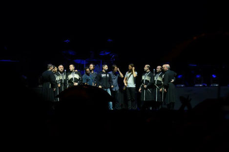 «Эрисиони» и «Maroon 5»: Красивый тандем двух легенд