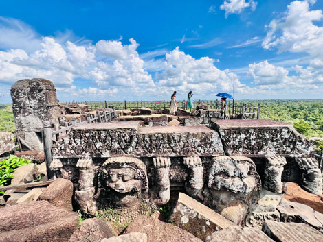 カンボジア日本語ガイドチーム