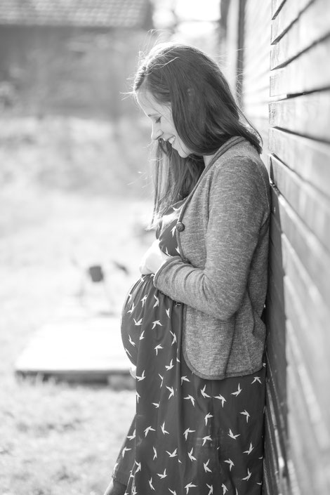 Kurzes Babybauch-Fotoshooting, Schloss Zwingen