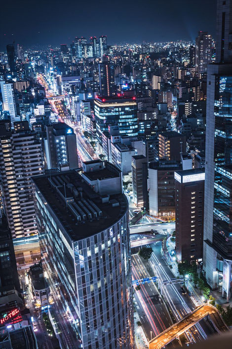 大阪駅前第三ビル展望スペースからの夜景東側