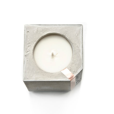 Concrete Light, chocolate candle by PASiNGA and Ville De Fleurs
