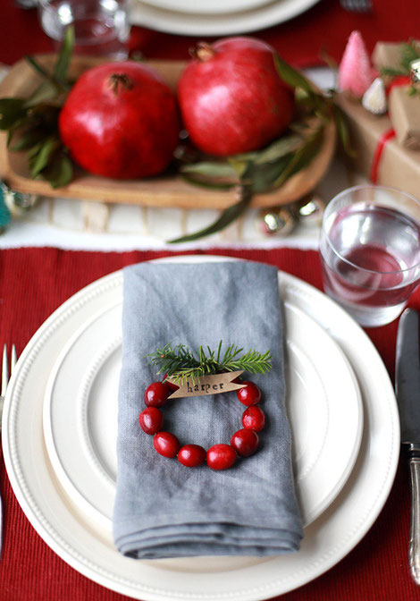 Liz from sayyes.com shows us how to make these mini cranberry wreath place cards