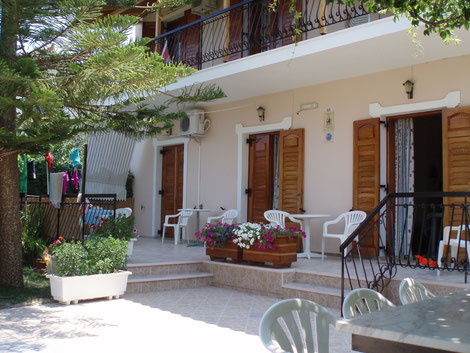 Villa Xenos - Studios & Apartments , Kalamaki , Zakynthos Island , Greece.