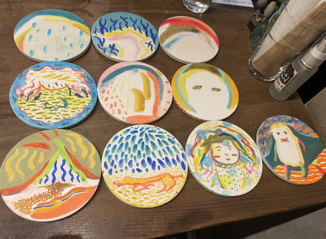 小林大悟のコースタードローイング作品