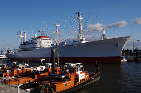 Cap San Diego in Hamburg