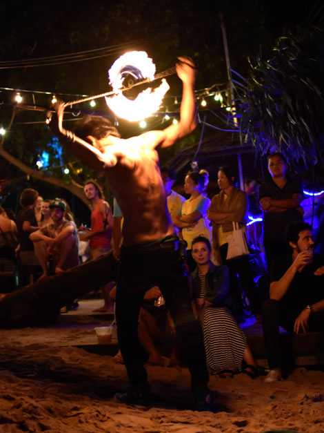 Tradition Thailand Kho Samui Party Nacht Leben Reise Fotograf Martin Matok