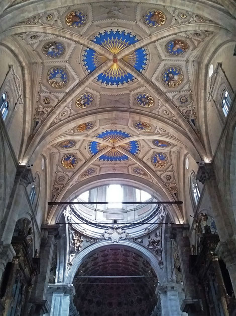 Ceiling decorations and the interior of the cupola at Como cathedral