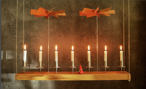 Brett´l, moderner Lichterbogen, moderner Schwibbogen, wandelbarer Lichterbogen, mit Aufhängung, moderne Pyramide,