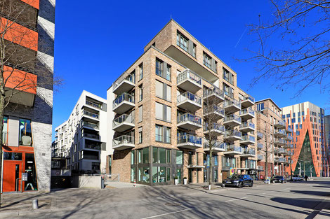 Luxusimmobilien in Hamburg - Traumwohnung direkt am historischenHafenmit Blick auf die Elbphilharmonie, HCH Der HafenCity-Makler GmbH
