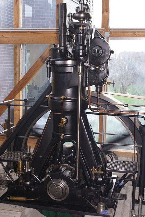 Sehr guter Zustand des Grazer Einzylinder-Einblasediesels, Baujahr 1904, 
