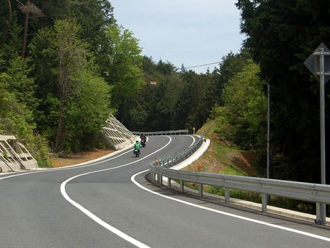 帰りは路面のきれいな県道68を使ってR41へ