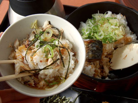 炙りとろサバひつまぶし丼、旨味たっぷり!