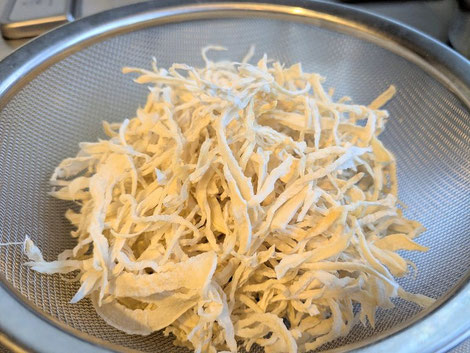 北九州・小倉・戸畑のマッサージ店「ほぐし専科てもみじ」オーナーが作る自家製切り干し大根。