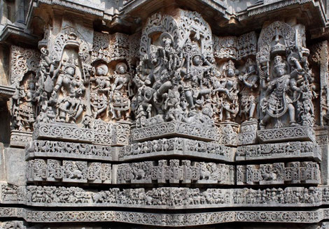 Image 1: Intricate carvings seen at Hoysaleshvara Temple, Halebidu, Karnataka. c. 1120 C.E (Photo courtesy: Katherine E. Kasdorf; CC BY-NC-SA 4.0)