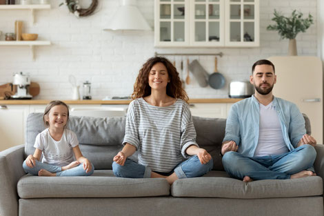 Meditation für die ganze Familie, gemeinsames Meditieren als Grundlage für eine gesunde Gemeinschaft