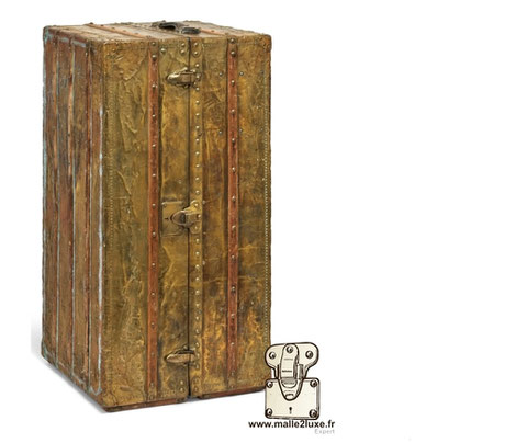 Louis Vuitton explorer wardrobe trunk - €189,000