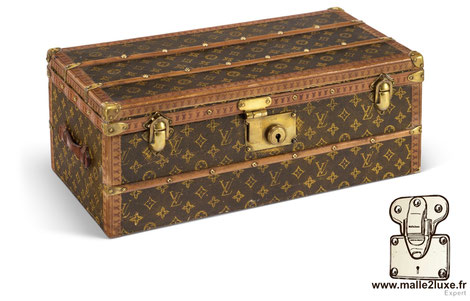 Malle à fleurs Louis Vuitton - 21 420 €