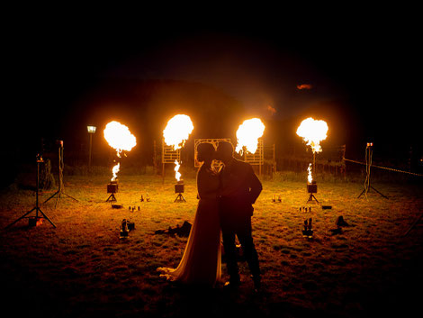 Hochzeitsfotograf Hochzeitsfeier mit Feuershow