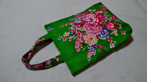 取扱商品／花布／雑貨／バッグ／マチ付きバッグ／牡丹／グリーン
