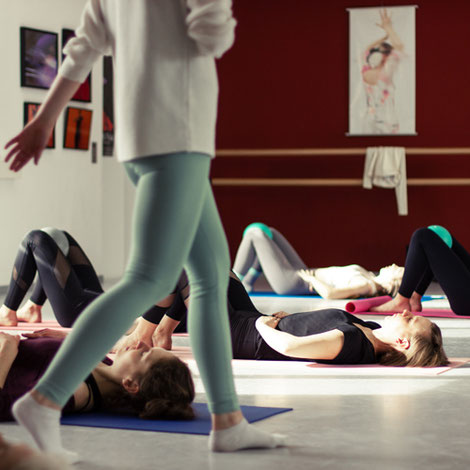 Pilates mit Frühlingssonne