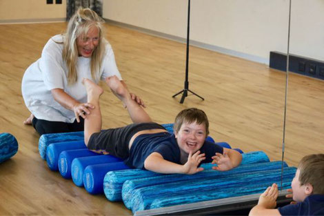 Feldenkrais Lehrerin für Kinder mit besonderen Bedürfnissen