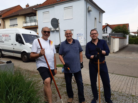 (v.l.n.r.): Hans Koch (Vorstandschaftsmitglied in ARGE und MBO), Frank Meier (Ortsvorsteher LU-Nord; SPD) und Christian Schreider (stellv. Ortsvorsteher LU-Friesenheim; SPD). Bildrechte: MBO