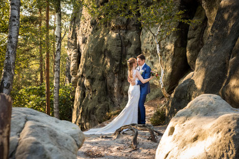 Hochzeitsfotos Dresden, Hochzeitsfotograf Dresden, Fotograf Dresden Hochzeit, Fotostudio Dresden, Fotografin Hochzeit Dresden, Hochzeit in Pirna, Hochzeit Sächsische Schweiz, Hochzeit Freital, Hochzeit Radebeul, Heiraten in Radebeul, Hochzeitsfotograf Rad