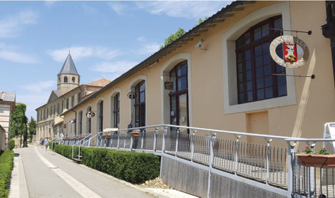 Sorèze et sa galerie d'ateliers d'artistes - Crédit photo : Couleur Média
