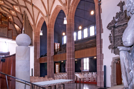 Innenansicht der Hospitalkirche Stuttgart, Blick von der Kanzel ins Kirchenschiff