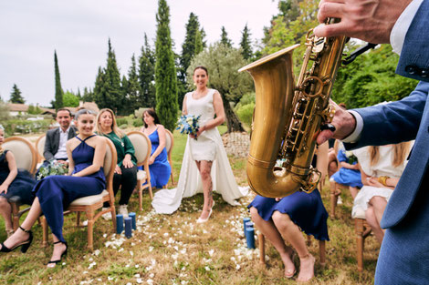 Le mas Le Petit Nizon pour mariage et événements dans domaine près d'Avignon dans le Gard et le Vaucluse