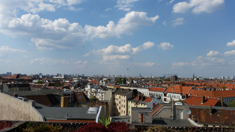 Bild: Blick über Berlinbei Sonnenschein